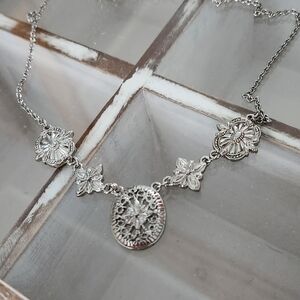 Elegant Silver Necklace